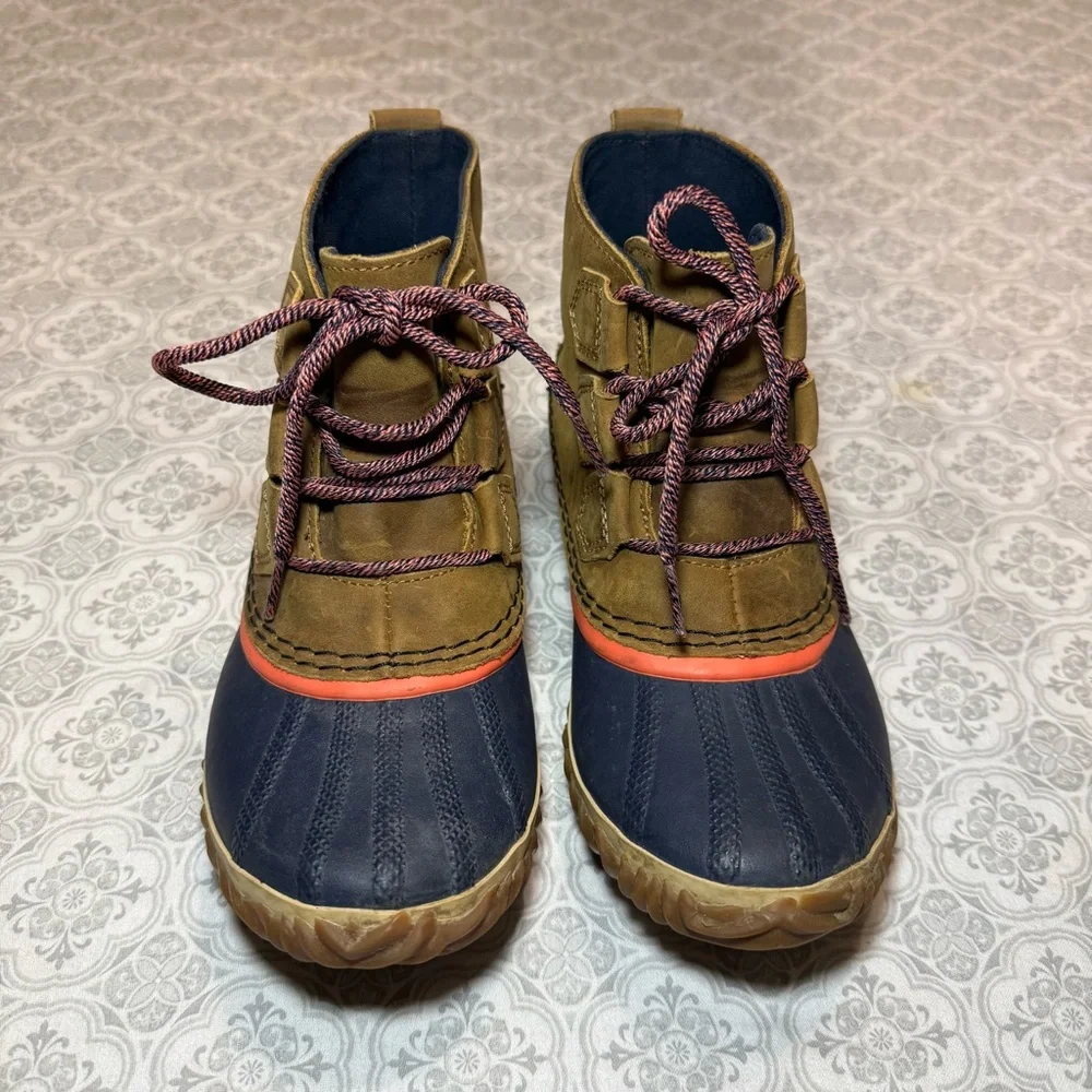 Sorel Women's Out N About Leather Waterproof Duck Boot Tan Brown Sz 7